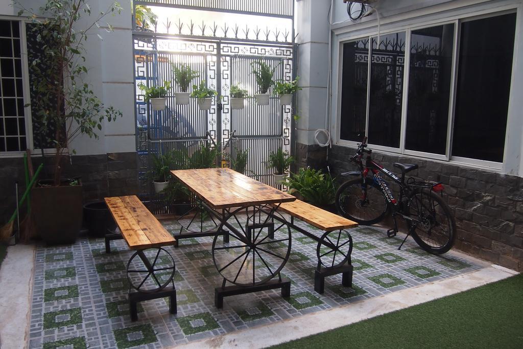 Gecko Hostel (Adults Only) Vung Tau Bagian luar foto